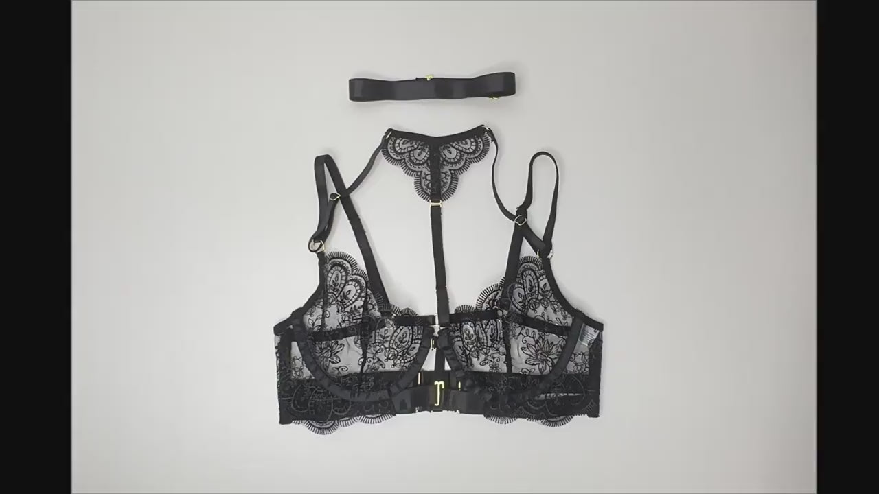 Elegantes Schwarz mit Spitze & Strümpfen